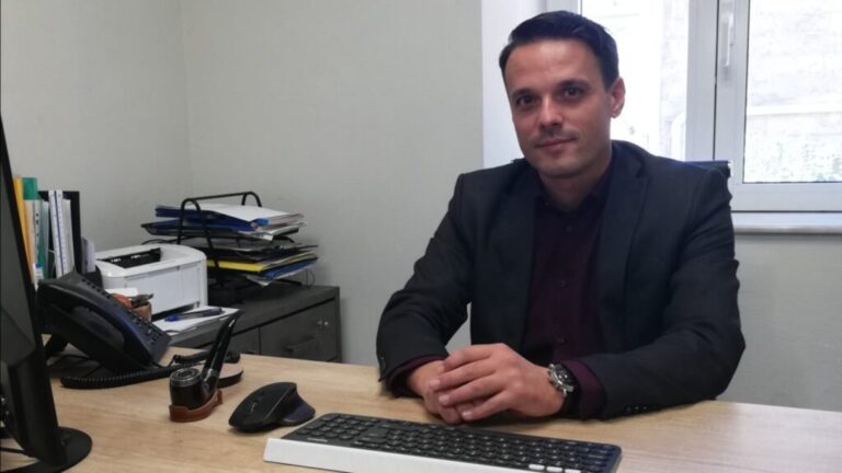 Βάιος Καλοπήτας: Η Ρόδος μπορεί να αποσυμφωρηθεί από τους τόνους μπαζών που βρίσκονται διάσπαρτα στο νησί
